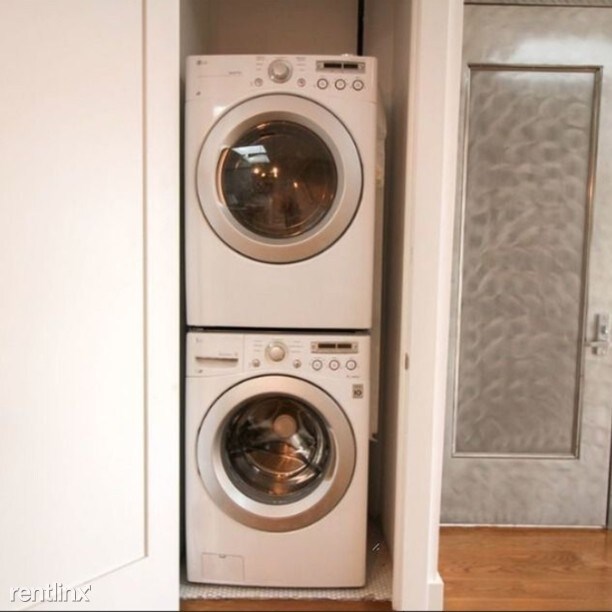 Building Photo - 6410 Gates Ave