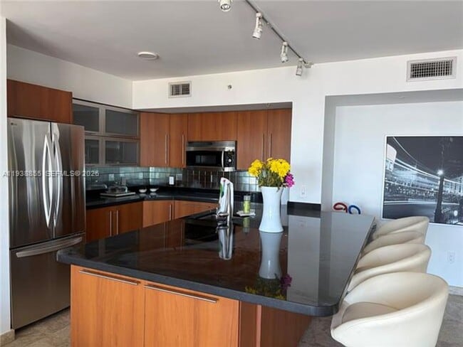 Building Photo - 90 Alton Rd