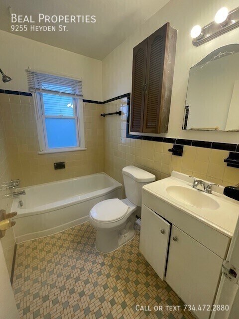 Foto del edificio - 9255 Heyden St