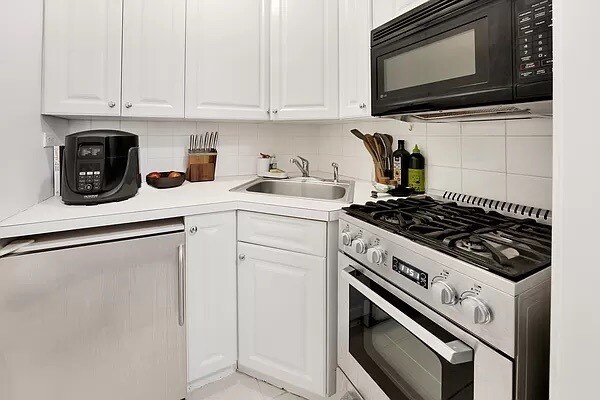 Foto del edificio - 135 E 54th St