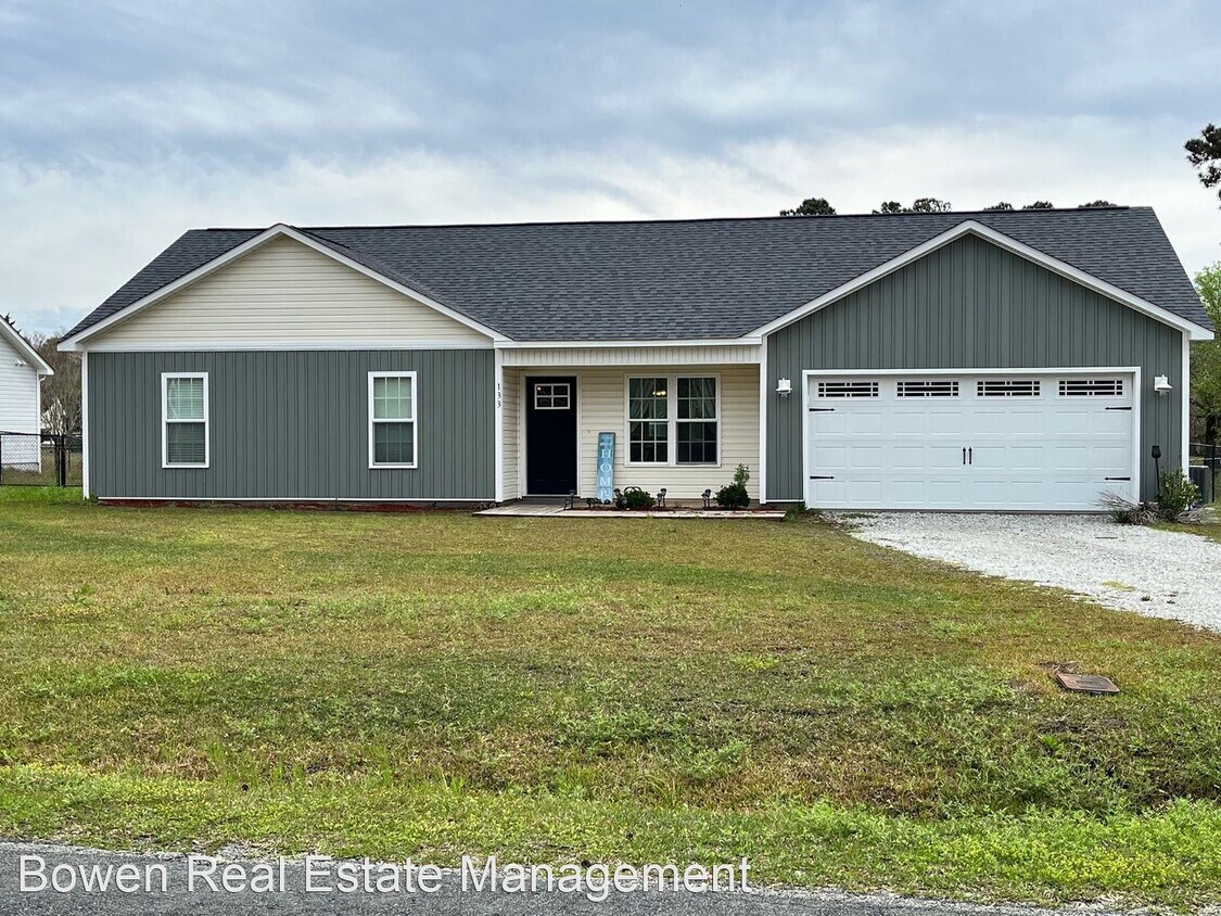 3 br, 2 bath House 133 Bumps Creek Rd. House Rental in Sneads Ferry