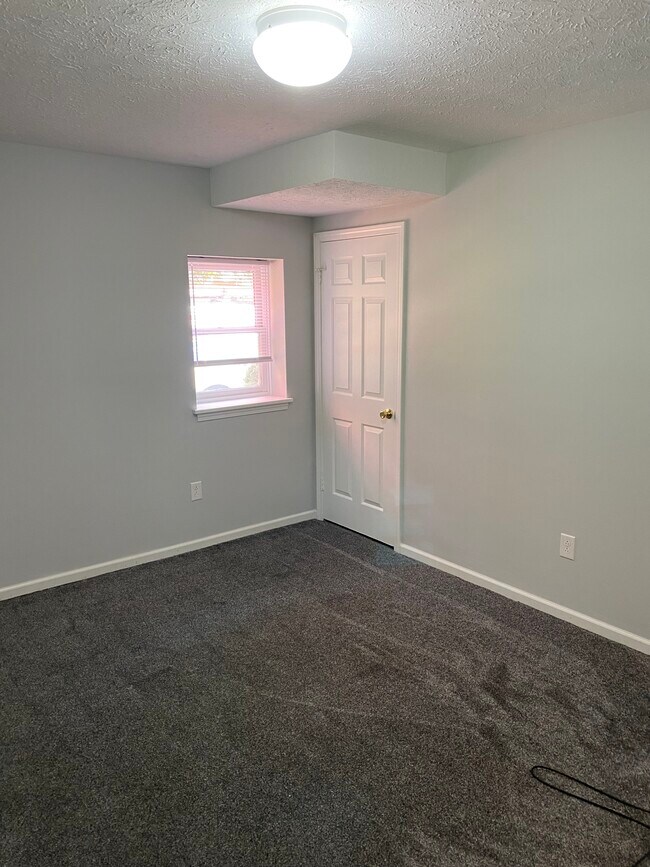Foto del edificio - 1476 Ridge Rd