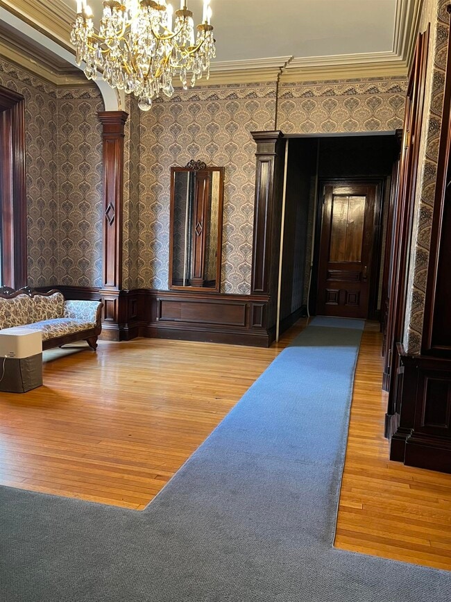 Building Photo - 241 Middle Street