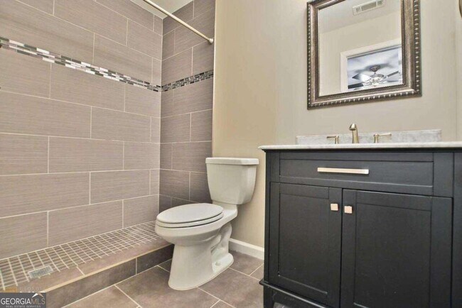 Foto del edificio - 3019 Liberty Way NW