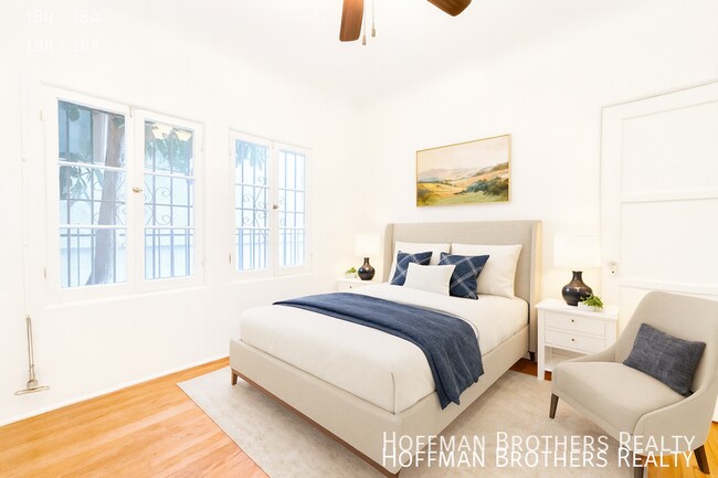 Foto del edificio - 6031 Whitworth Dr