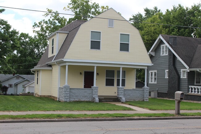 Building Photo - 701 W Riverside Ave