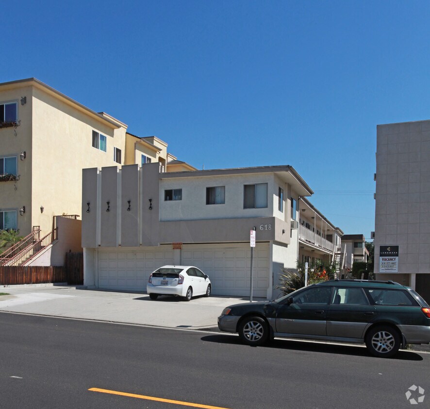Primary Photo - Villa Properties