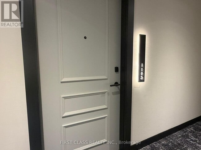 Building Photo - 115 Denison Ave