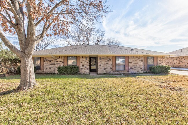 Foto del edificio - 4505 Cinnamon Hill Dr