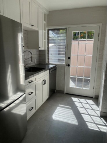 Foto del edificio - 730 Cedar St