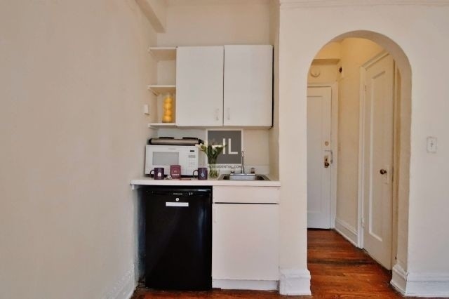 Building Photo - Studio,Waverly Place,