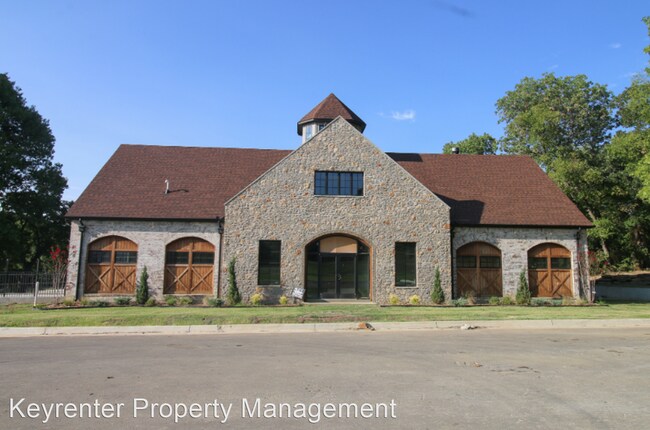 Building Photo - 3 br, 2.5 bath House - 7902 S 33rd W Ave U...