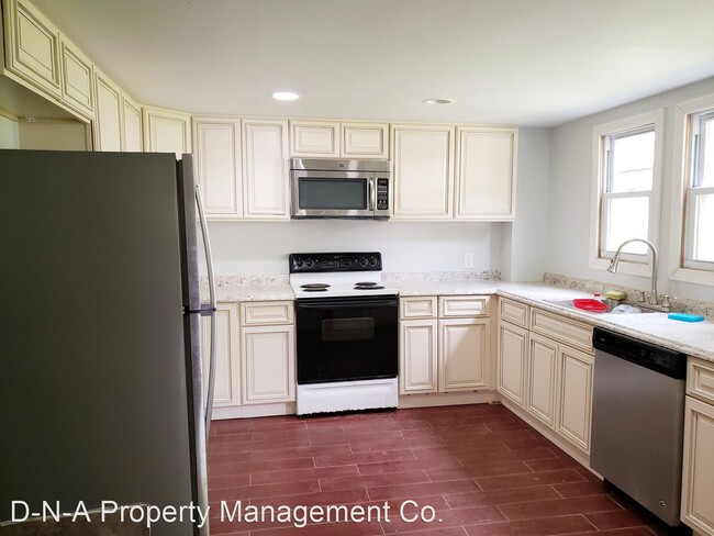Foto del edificio - 4 br, 1 bath House - 1160 Hillside Drive