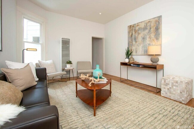 Foto del edificio - 2 bedroom w/ Garaged Parking