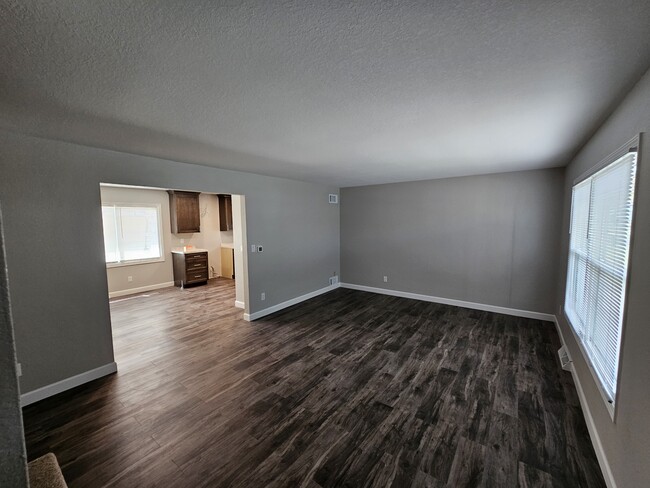 Living Room toward Kitches - 2115 Kilps Dr