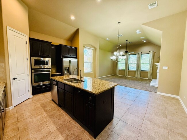 Foto del edificio - Stunning  single-story home in a highly desirable neighborhood!