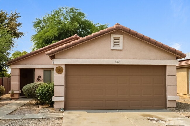 Building Photo - 15029 W Calavar Rd