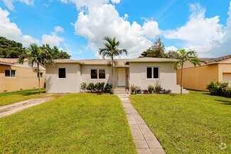 Building Photo - 141 Whitethorn Dr