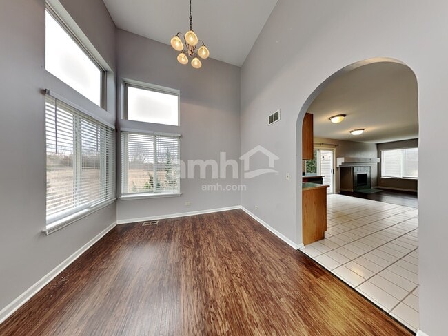 Building Photo - 2579 N Mallard Lane