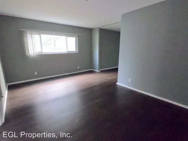 Foto del edificio - 7125 Hawthorn Ave