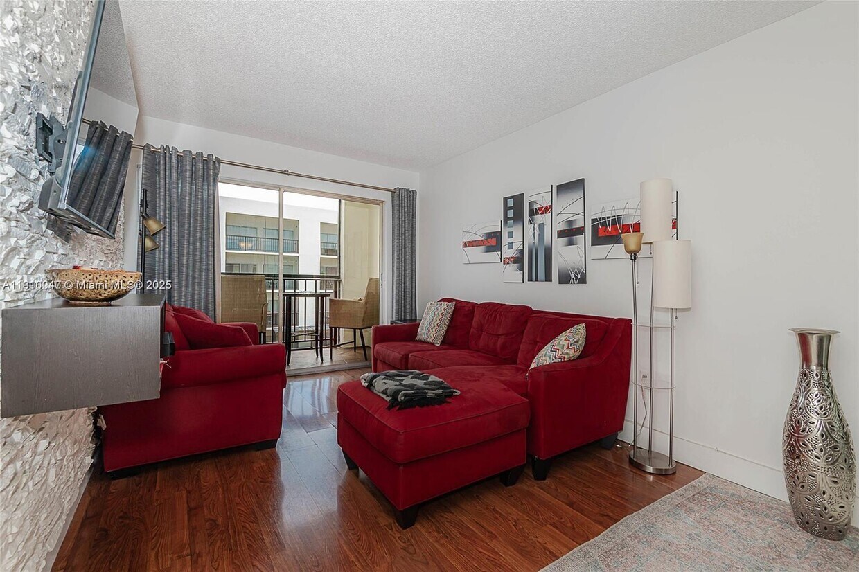 Primary Photo - 201 178th Dr