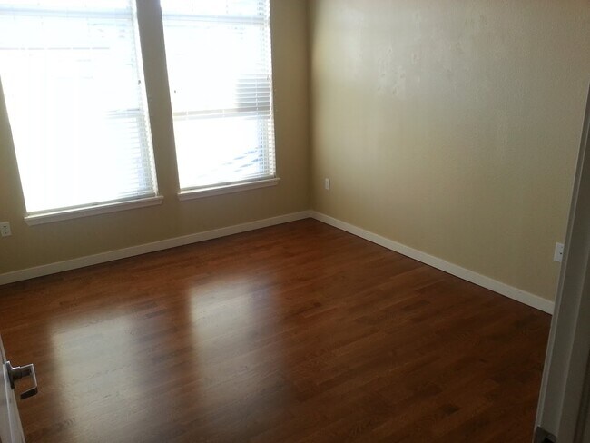Living room - 13456 Via Varra