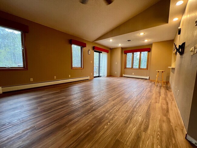 Foto del edificio - 2515 Old Golf Course Rd
