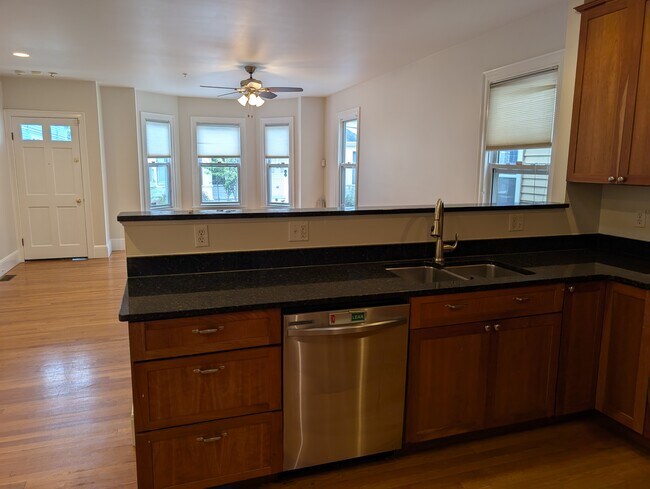 Foto del edificio - 40 Prince St