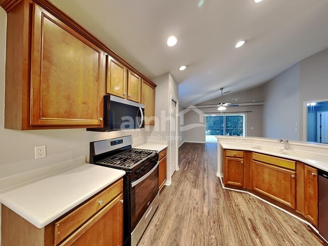 Building Photo - 33347 Irongate Dr