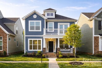 Building Photo - 10524 Royal Winchester Dr