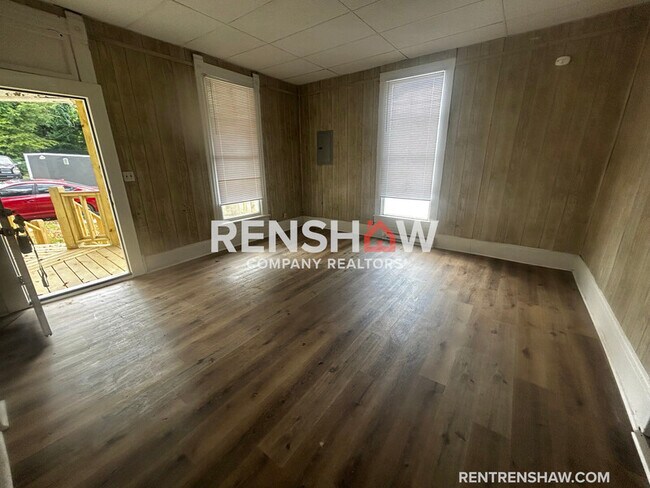 Foto del edificio - 105 Glendale St