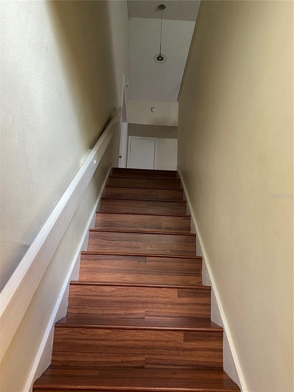 Building Photo - 425 Fountainhead Cir