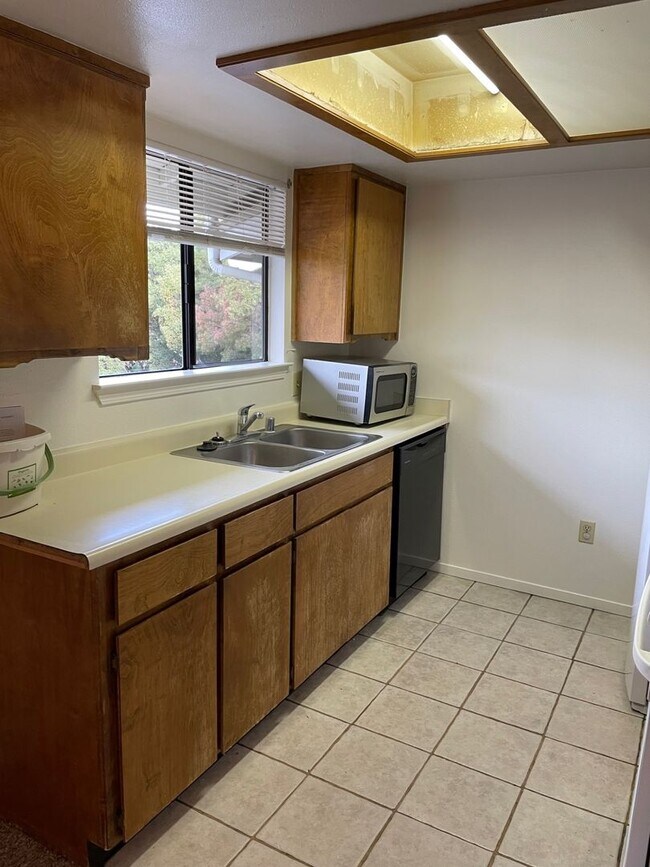 Foto del edificio - Nice 2 Bedroom Condo Conveniently Located