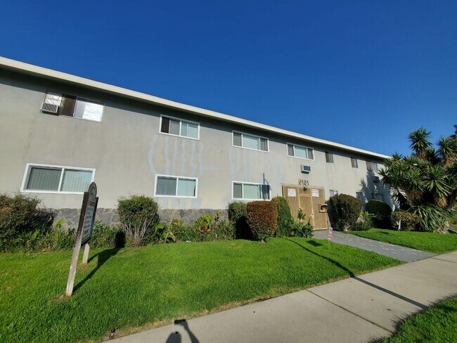 Foto del edificio - 5131 Buffalo Ave