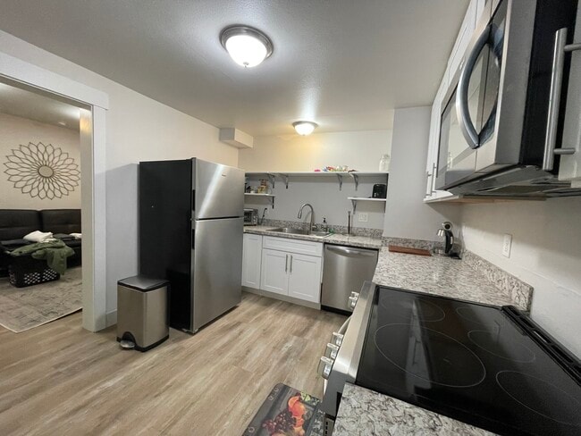 Foto del edificio - 1522 Taylor Ave N