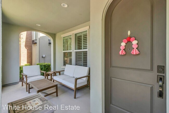 Foto del edificio - 3 br, 3.5 bath House - 3152 Mckinley Villa...
