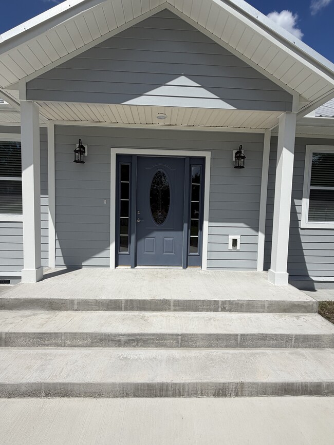 Building Photo - 4079 Dimsdale Rd