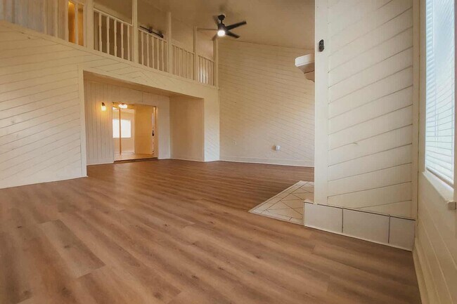 Building Photo - Gorgeous house FOR RENT