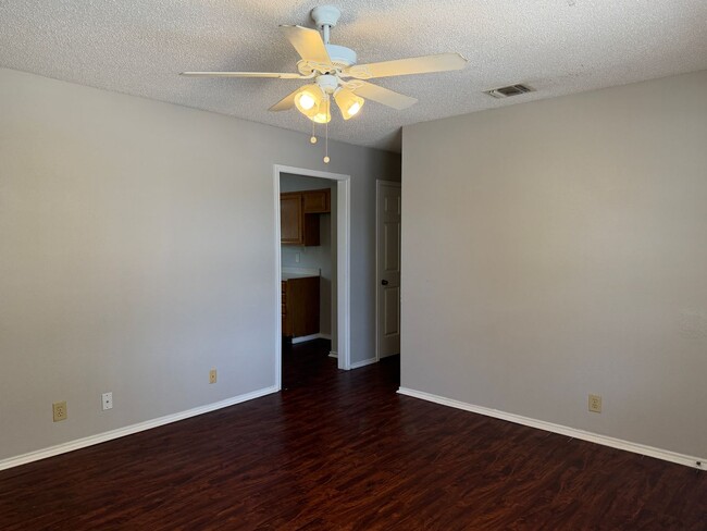 Building Photo - 5203 Village Row