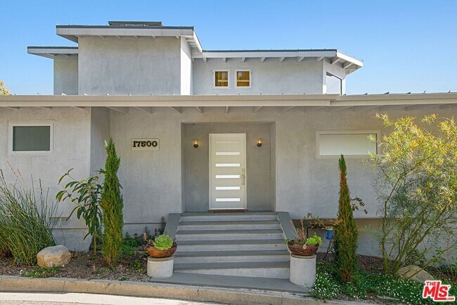 Building Photo - 17500 POSETANO Rd