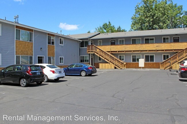 Building Photo - 3925 SW Multnomah Blvd