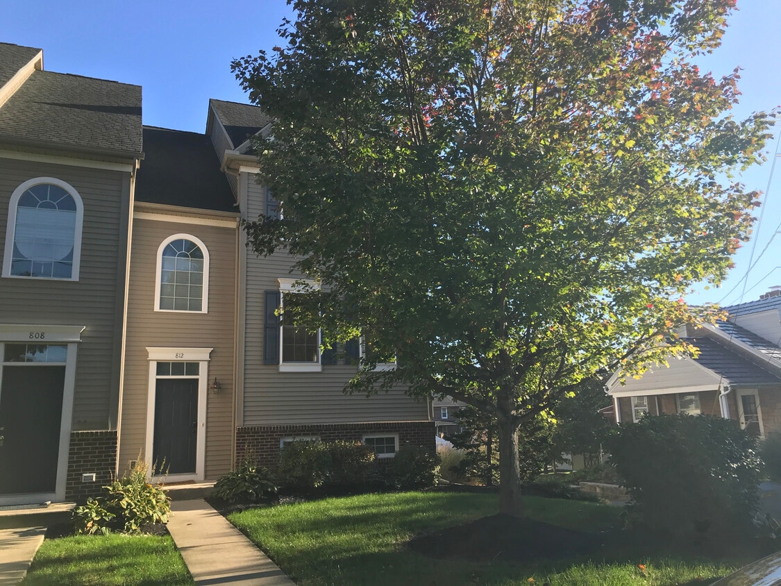 812 Walnut St, Emmaus, PA 18049 Townhome Rentals in Emmaus PA