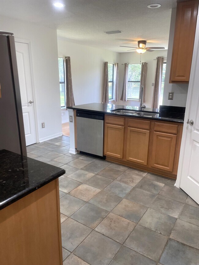 Foto del edificio - 509 Cabernet Pl