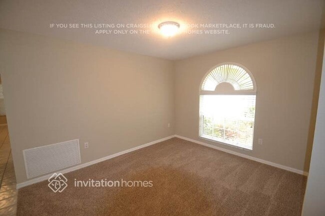 Building Photo - 4495 Diamond Cir E