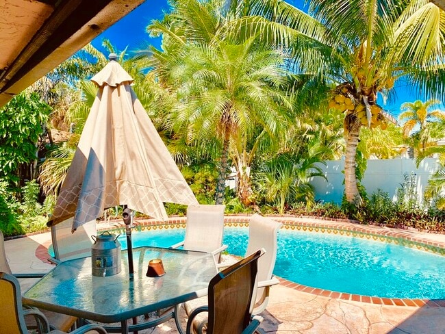 Photo - 109 SW 8th St House