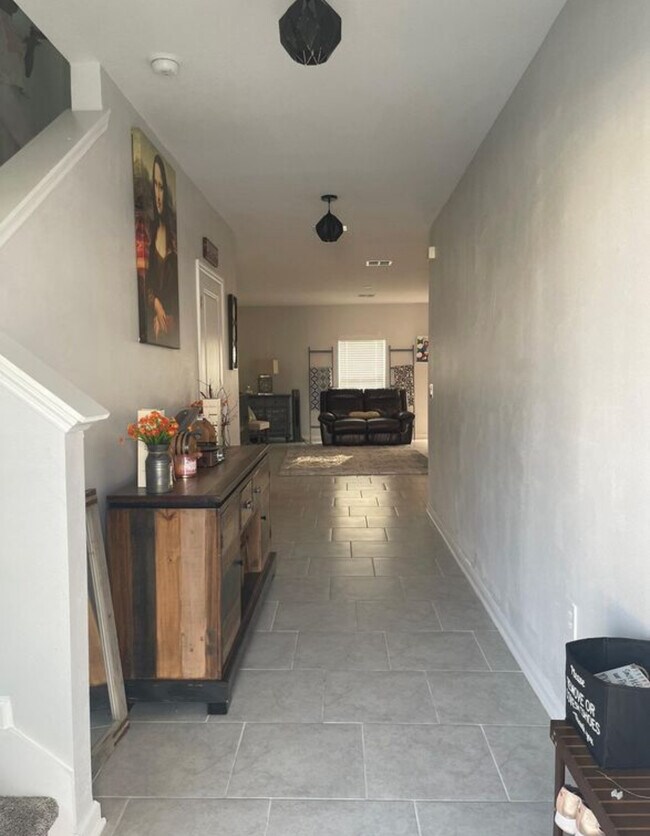 Foto del edificio - 1038 Berry Ln