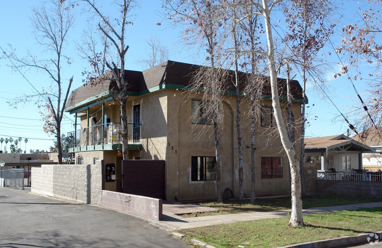 Primary Photo - 331 W 23rd St