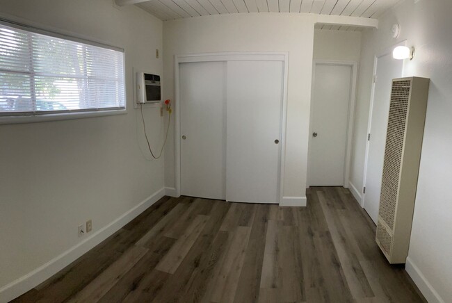 Foto del edificio - 1130 Stoddard Ave