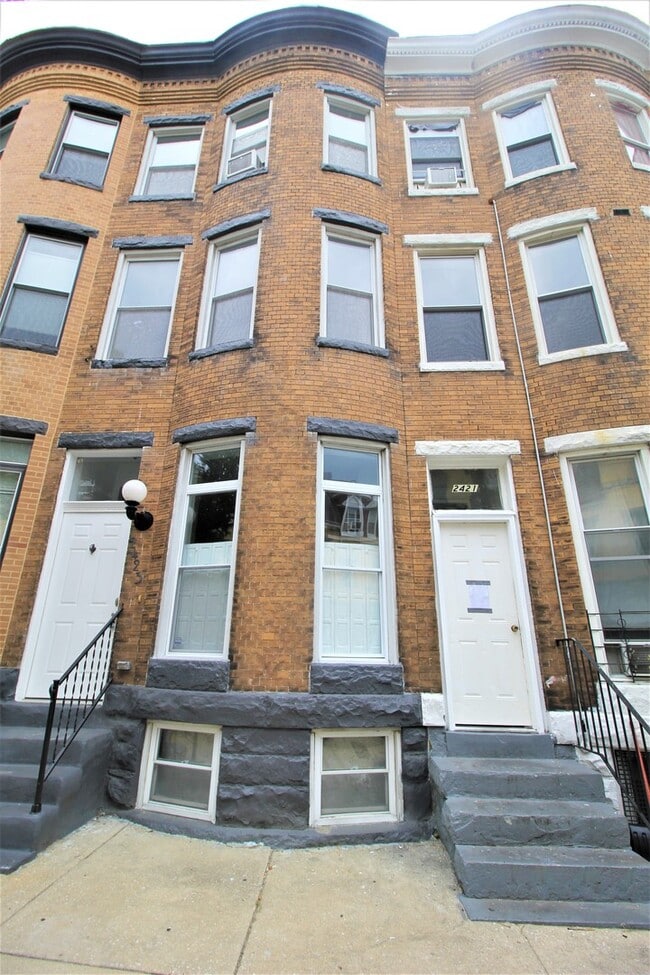 Building Photo - 2421 N Calvert St
