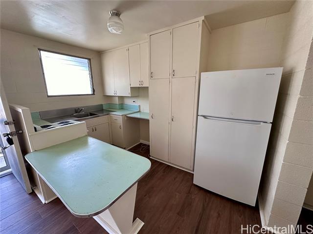 Building Photo - 1920 Young St